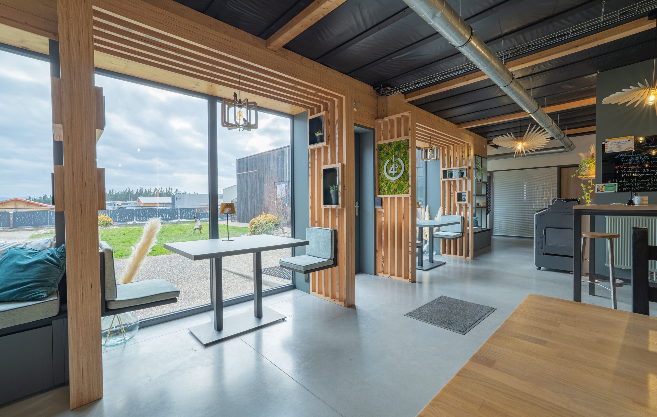 Co-working Monistrol
